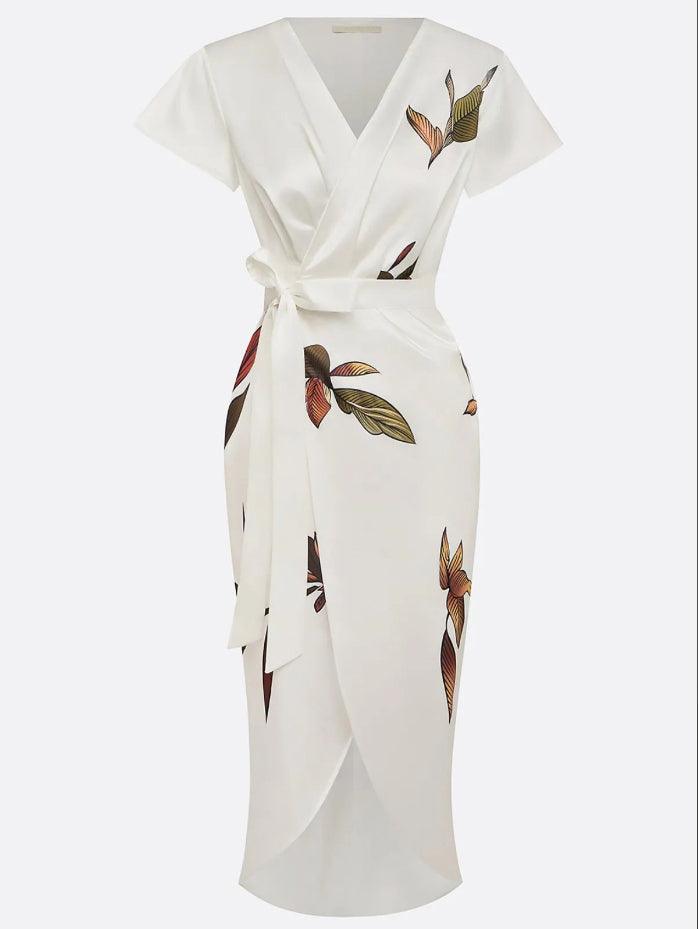 Amelia | Elegant Wrap Dress – Flattering V-Neck Style