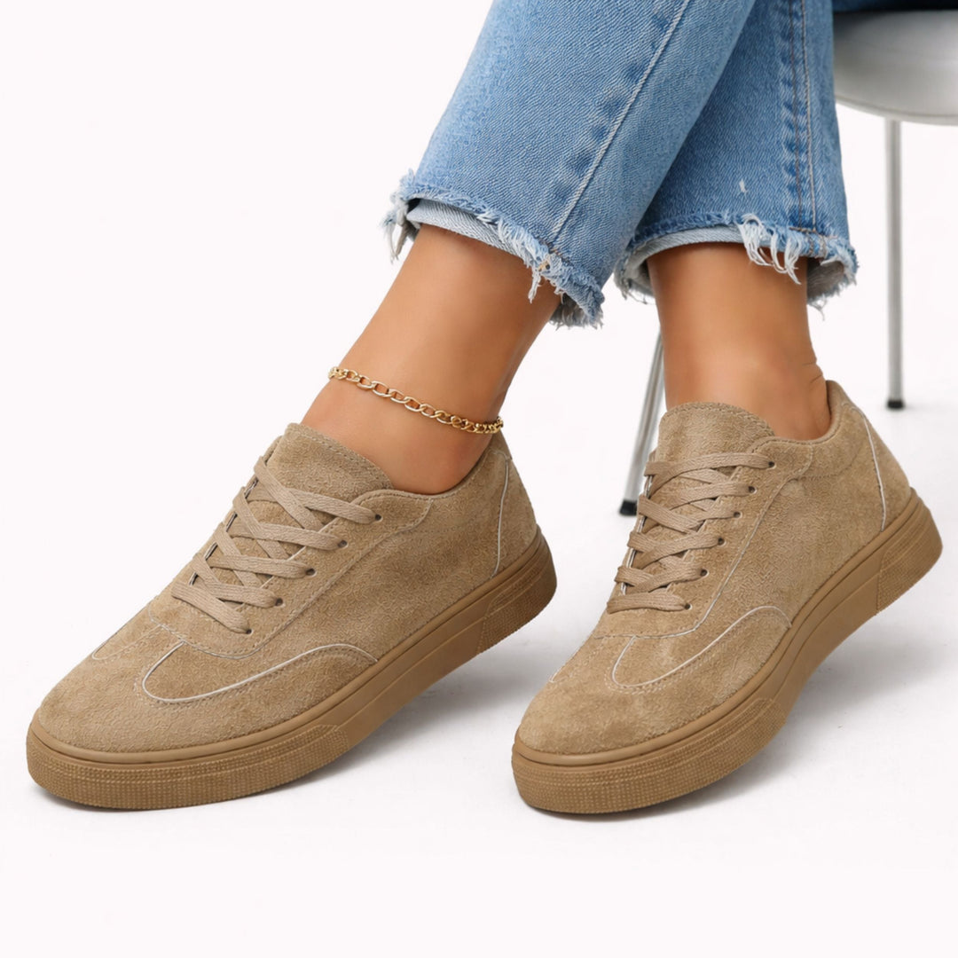 Amina | Round-Toe Lace-Up Sneakers – Elegant Casual Style