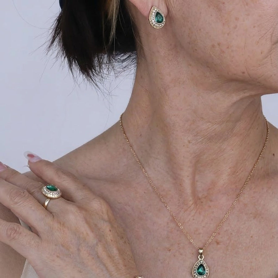 Timeless Emerald Teardrop Jewelry Set