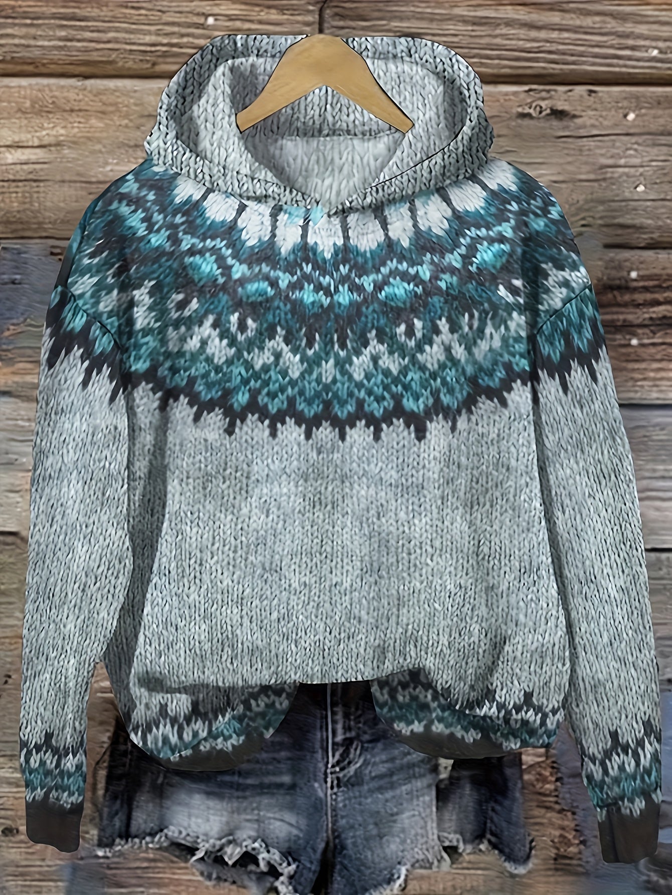 Nova | Chunky Snow-Print Hooded Sweatshirt