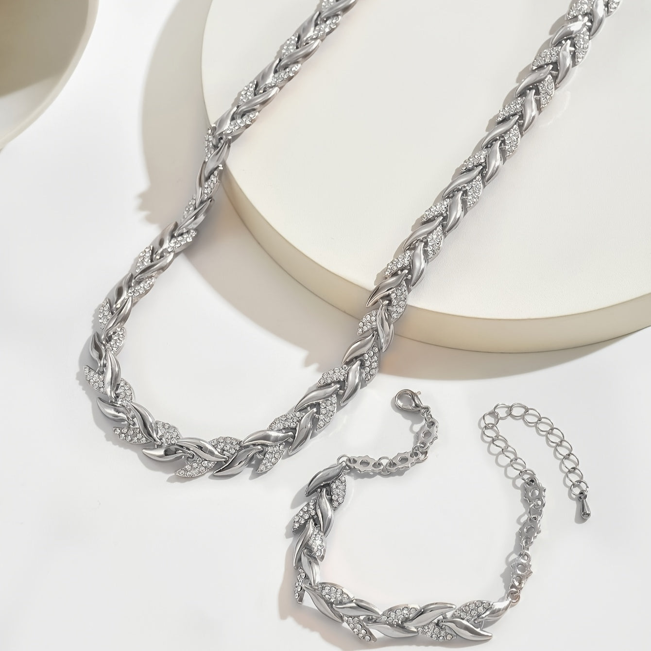 Sophisticated Fishtail Jewelry Set