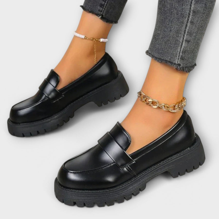 Zelvana – Moccasins with Satin Wedges