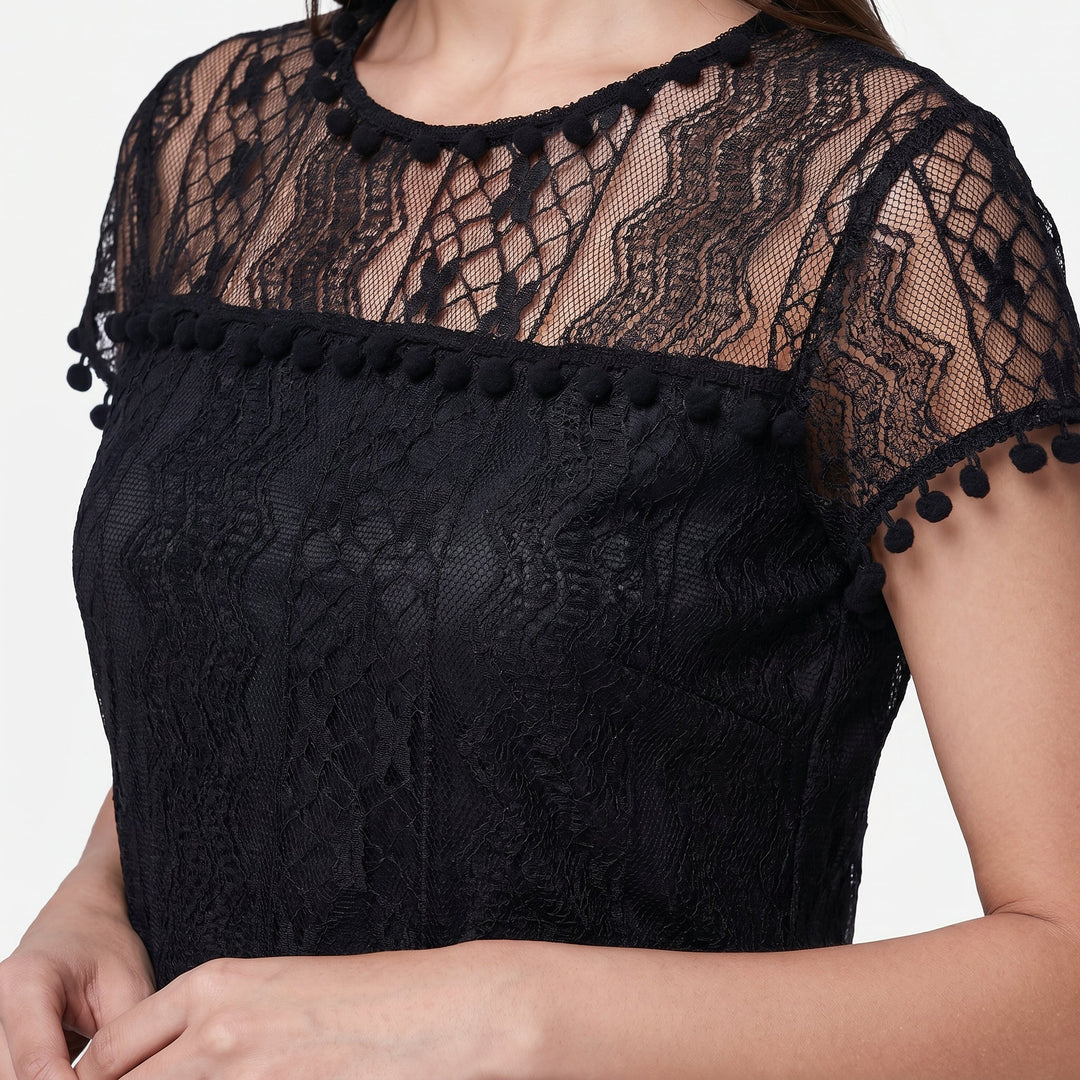 Thalia | Lace Mini Dress – Round Neck, Cap Sleeve, Relaxed Fit