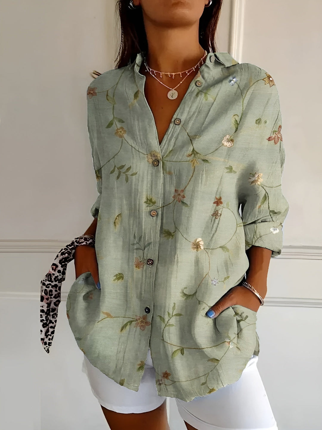 Eva | Cotton Blouse with Floral Print and Button Front