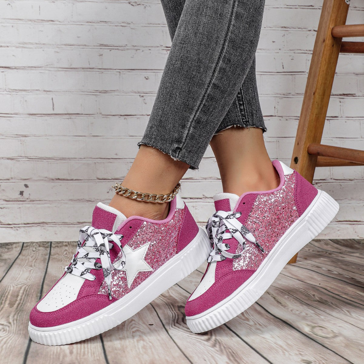 ROBEA™ - Trendy Breathable Lace-Up Running Sneakers