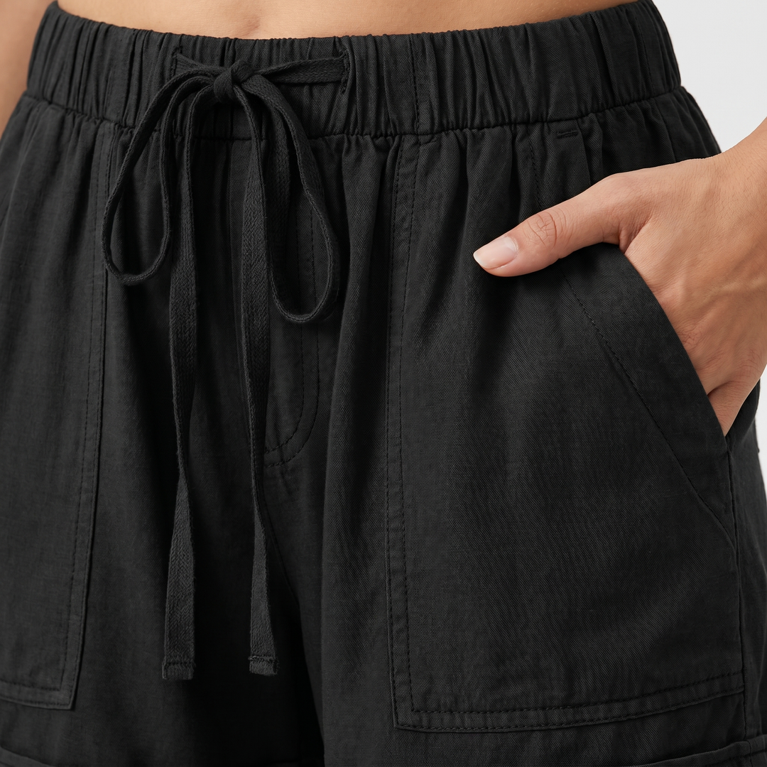 Isla | Patch Pockets Cotton Shorts with Cuffed Hem