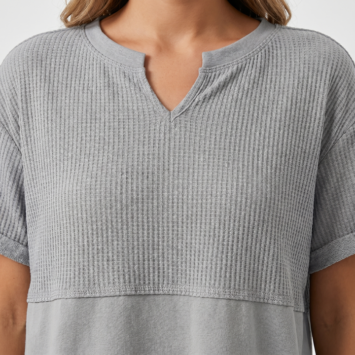 Mia | T-Shirt with Notch V-Neckline and Mixed Ribbed Texture