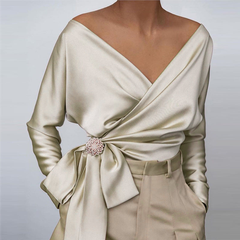 Maya | Top Elegant Wrap with Bow and Brooch