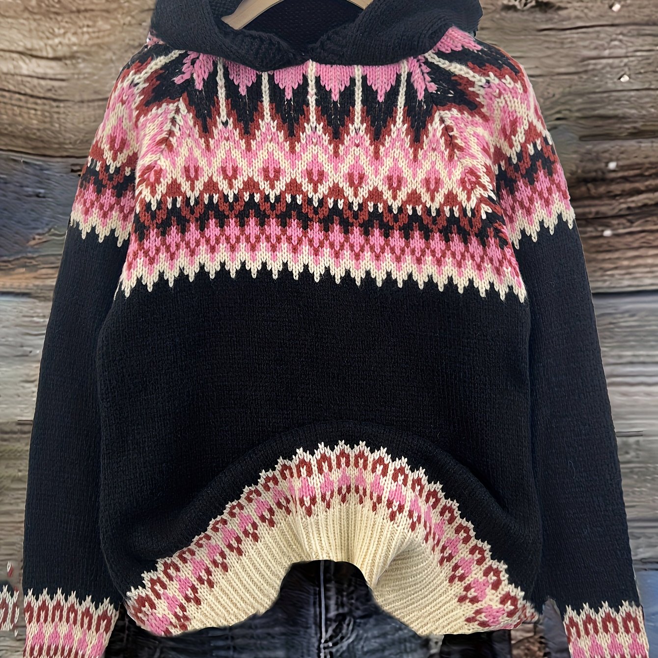 Nova | Chunky Snow-Print Hooded Sweatshirt