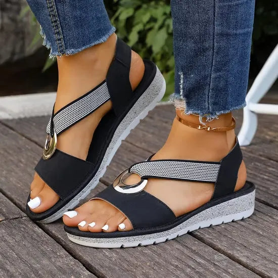 Luna supportive cross-strap sandals in black