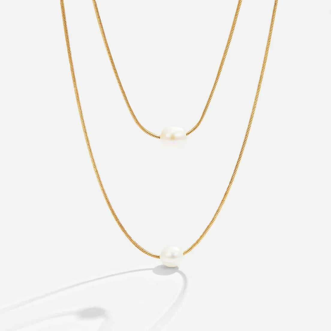 Sophisticated Layered Pearl Necklace